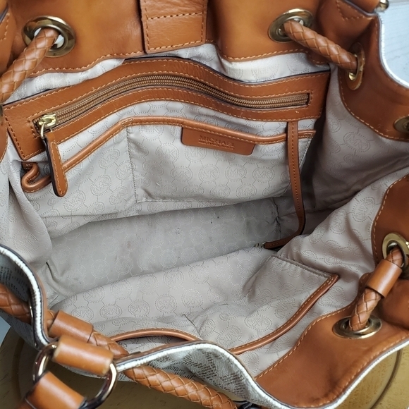 Michael Kors Jet Set Large Logo Leather Gathered Brown Vanilla Tote Purse 15" - Picture 11 of 15